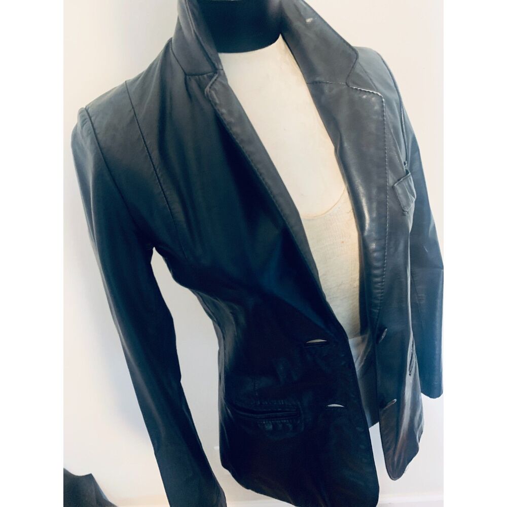 Vintage Wilsons 3 Button Classic 90s Fitted Leather Blazer Jacket